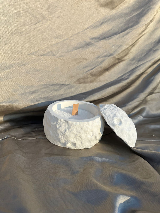 Ay Formlu Kapaklı Mumluk